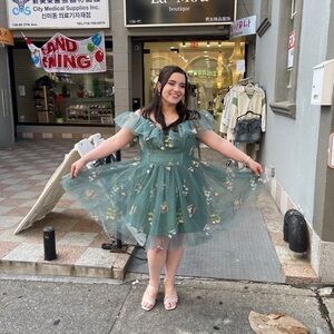 Meet your Posher, Lauren